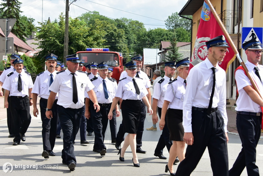 Józefowskie dożynki na miejskim rynku