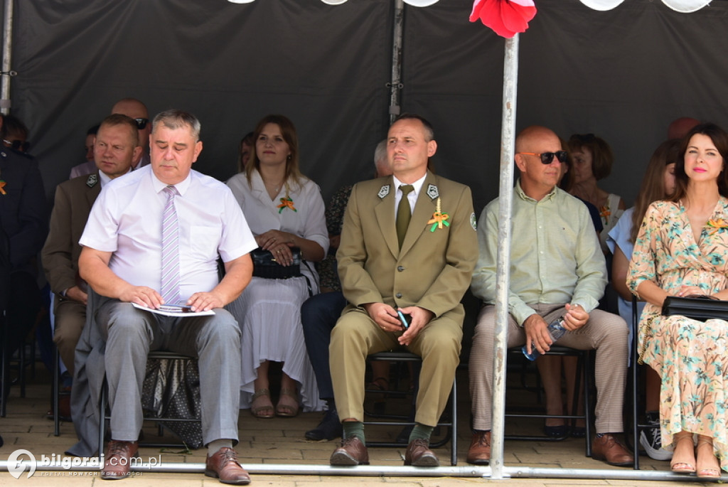 Józefowskie dożynki na miejskim rynku