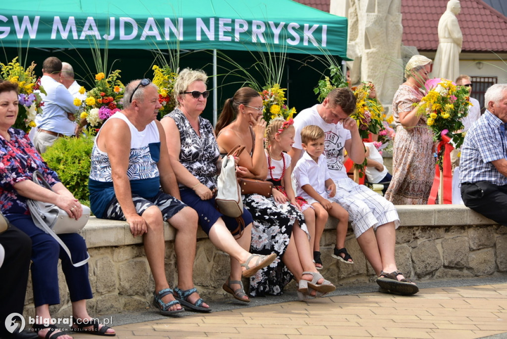 Józefowskie dożynki na miejskim rynku