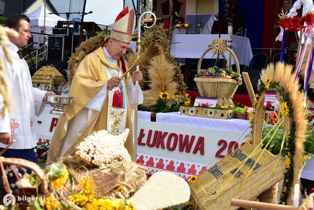 Dożynki Powiatowe 2022 - Wieńce i delegacje wieńcowe