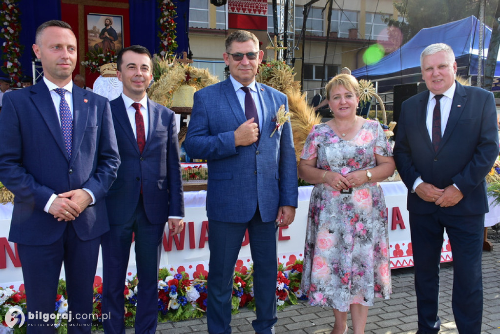 Dożynki Powiatowe 2022 - Wieńce i delegacje wieńcowe