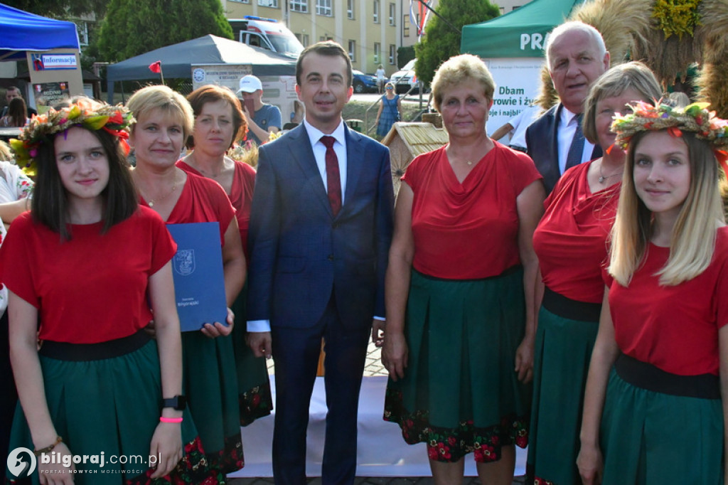 Dożynki Powiatowe 2022 - Wieńce i delegacje wieńcowe