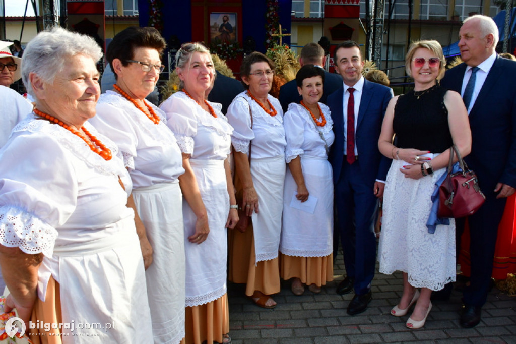 Dożynki Powiatowe 2022 - Wieńce i delegacje wieńcowe