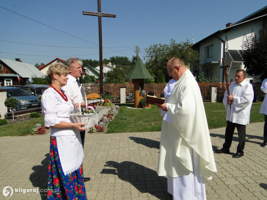Dożynki parafialne w Dąbrowicy