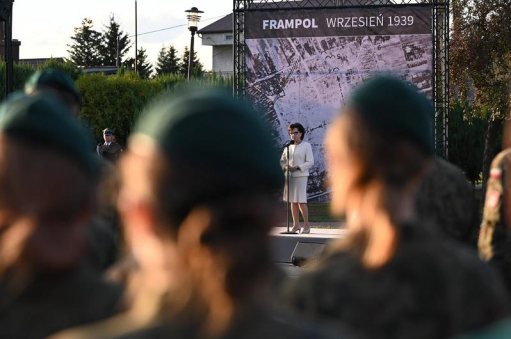 Elżbieta Witek we Frampolu
