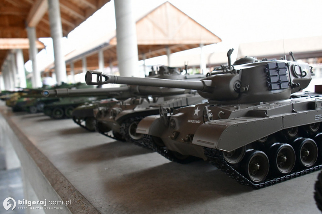Zawody modeli kołowych zdalnie sterowanych - 2022