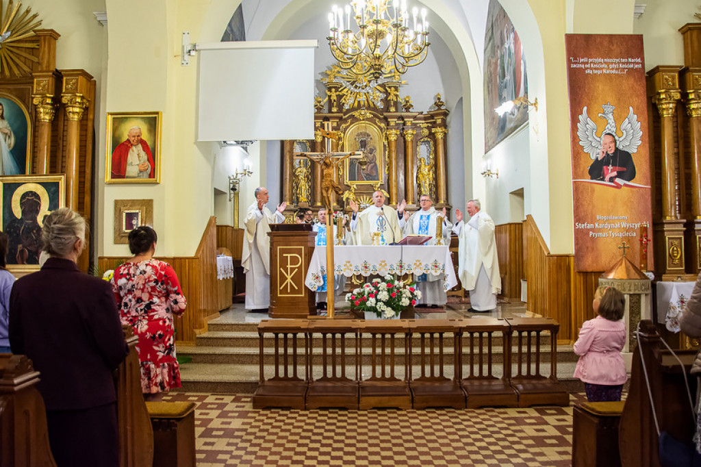 Wprowadzenie proboszcza do parafii w Tereszpolu