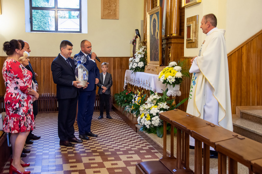 Wprowadzenie proboszcza do parafii w Tereszpolu