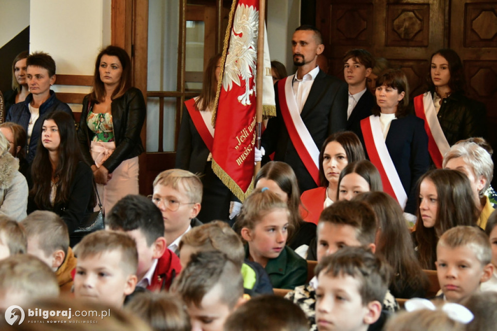 Uroczystość w Szkole Podstawowej w Korchowie Pierwszym