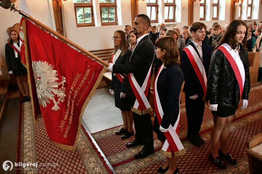 Uroczystość w Szkole Podstawowej w Korchowie Pierwszym