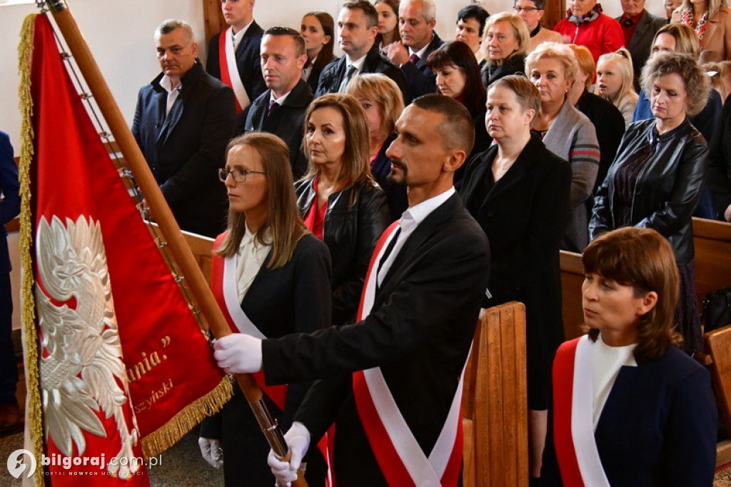 Uroczystość w Szkole Podstawowej w Korchowie Pierwszym