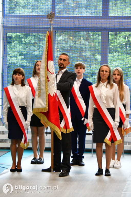 Uroczystość w Szkole Podstawowej w Korchowie Pierwszym