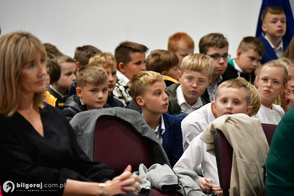 Uroczystość w Szkole Podstawowej w Korchowie Pierwszym