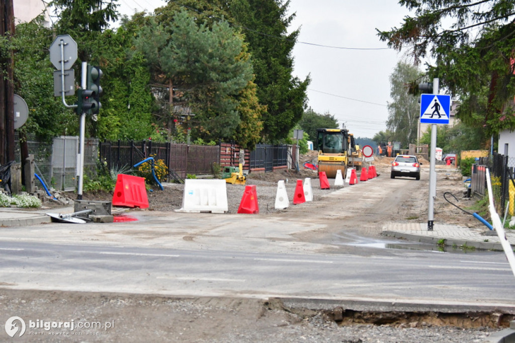 Trwa remont ulic Piłsudskiego w Biłgoraju