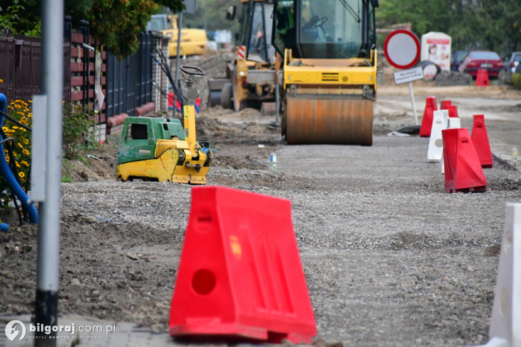 Trwa remont ulic Piłsudskiego w Biłgoraju
