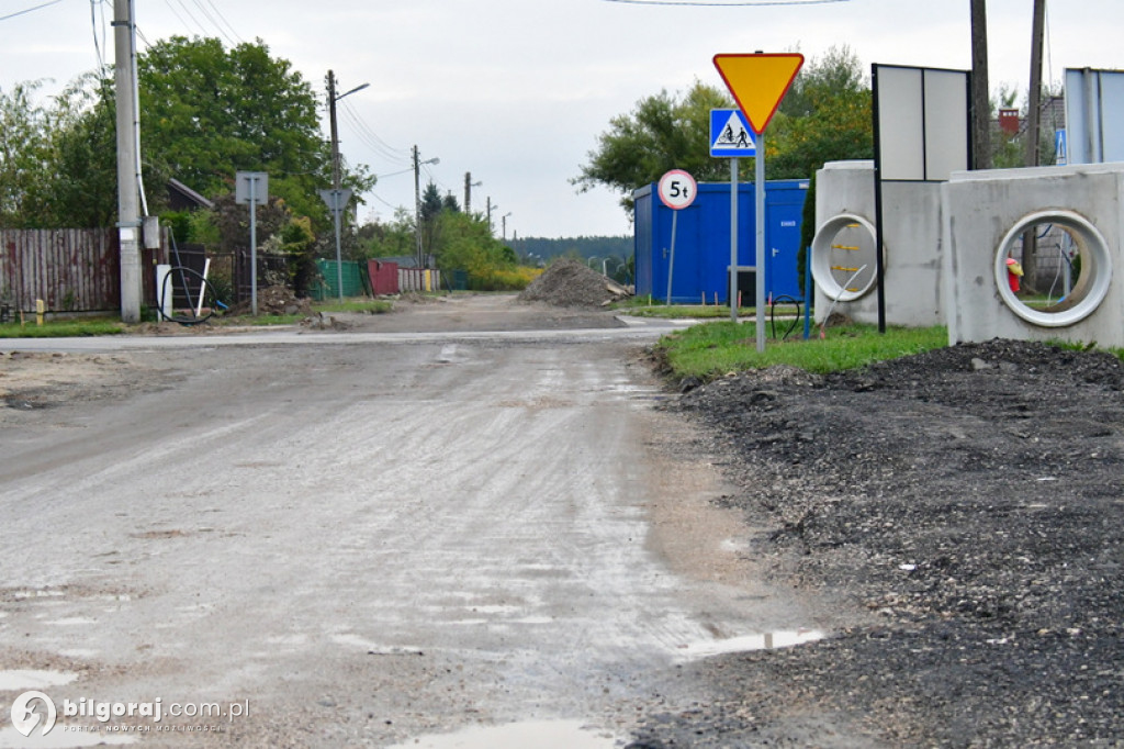 Trwa remont ulic Piłsudskiego w Biłgoraju
