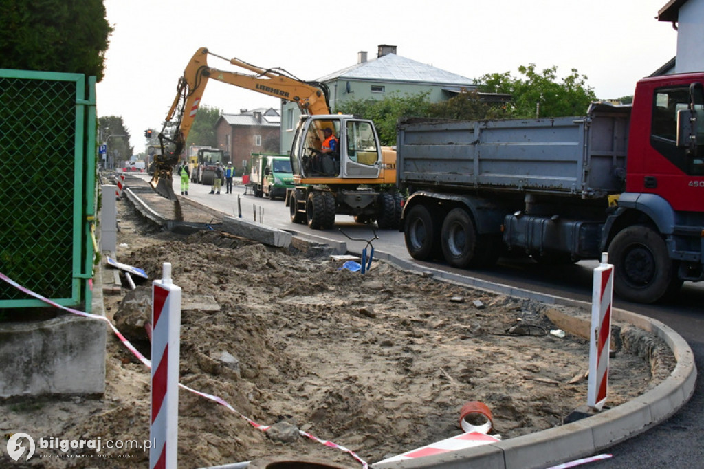 Trwa remont ulic Piłsudskiego w Biłgoraju