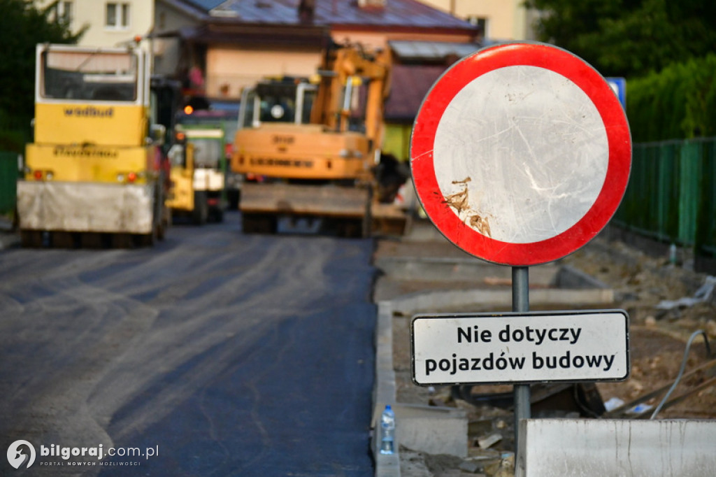 Trwa remont ulic Piłsudskiego w Biłgoraju