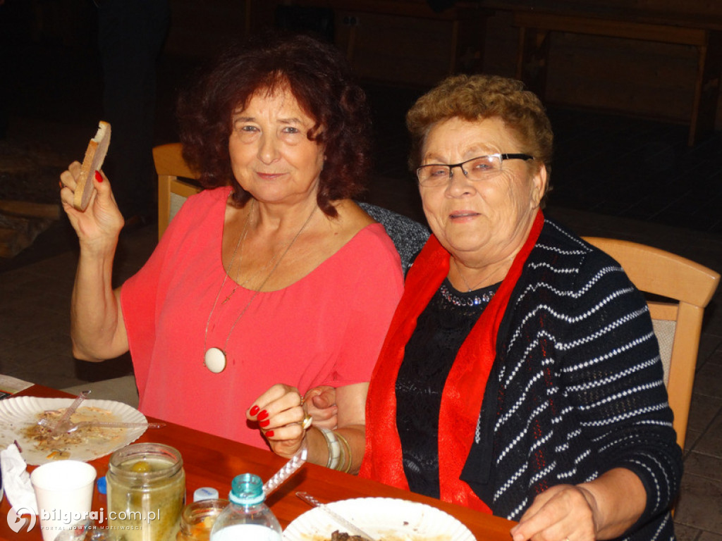 Senior bezpieczny w lesie