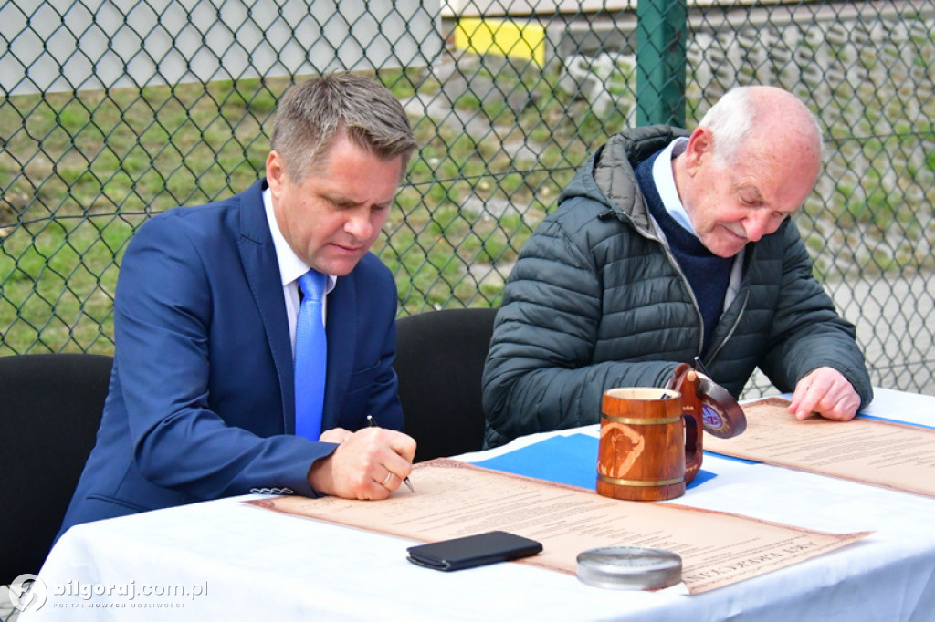 Kamień węgielny pod halę przy Jedynce wmurowany