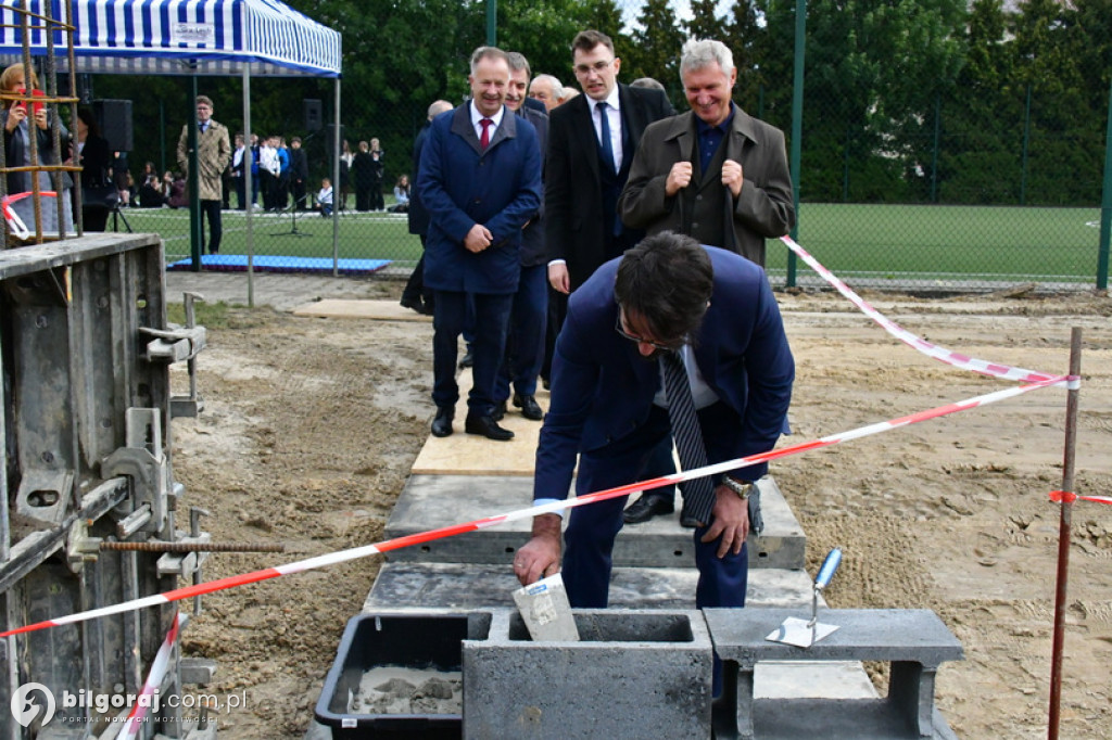 Kamień węgielny pod halę przy Jedynce wmurowany