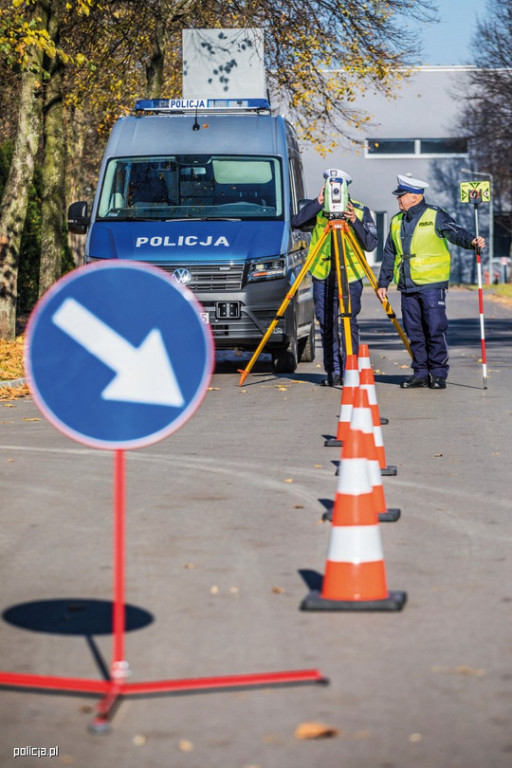 Park maszyn policyjnej drogówki