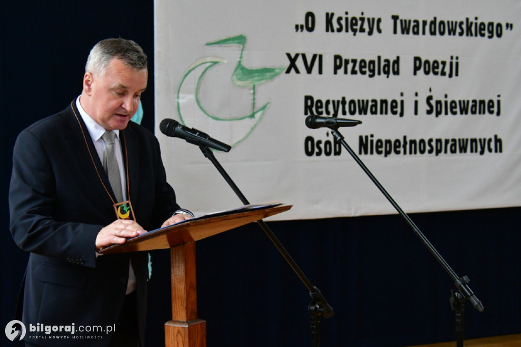 O księżyc Twardowskiego