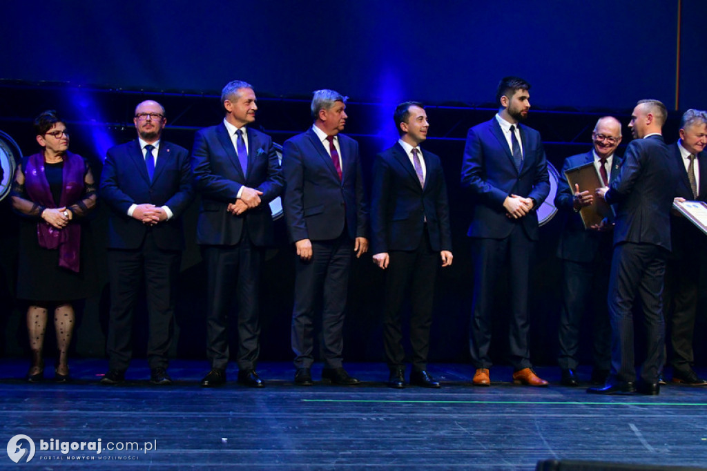 Starosta Andrzej Szarlip uhonorowany Medalem Pamiątkowym Województwa Lubelskiego