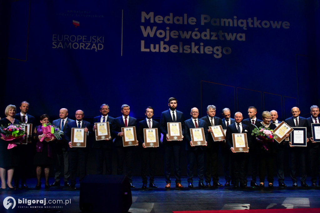 Starosta Andrzej Szarlip uhonorowany Medalem Pamiątkowym Województwa Lubelskiego