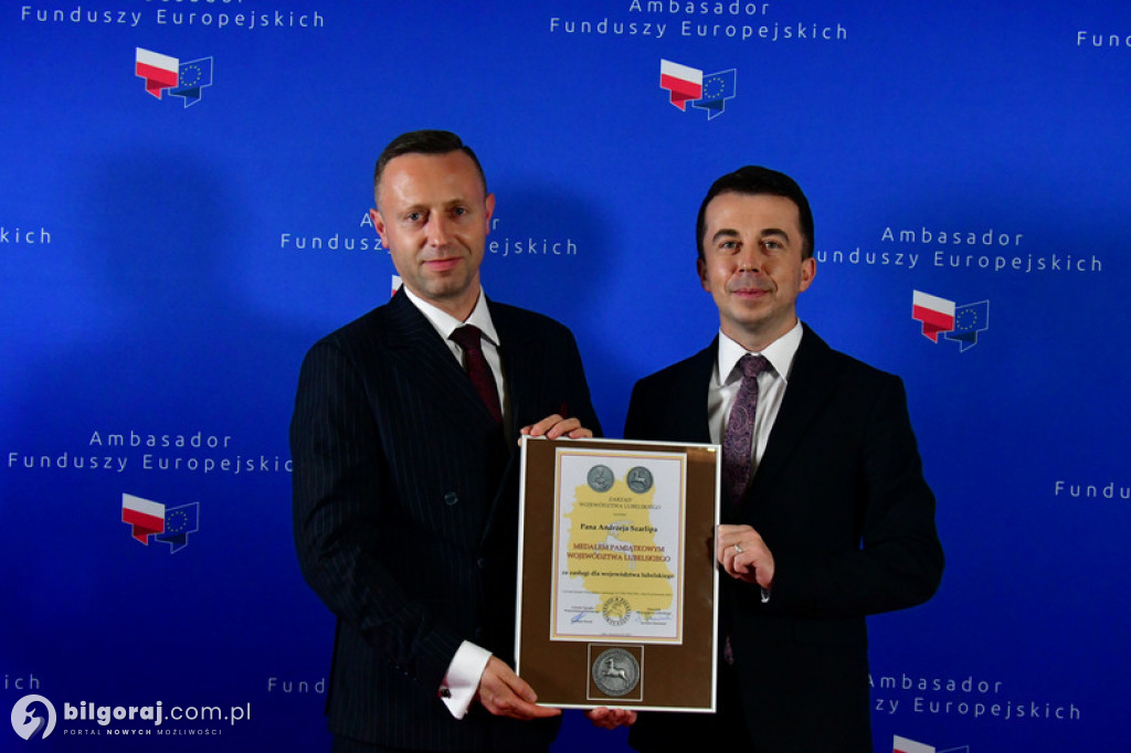 Starosta Andrzej Szarlip uhonorowany Medalem Pamiątkowym Województwa Lubelskiego
