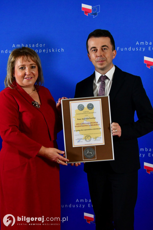 Starosta Andrzej Szarlip uhonorowany Medalem Pamiątkowym Województwa Lubelskiego