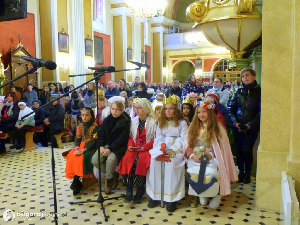 W Goraju zaroiło się od świętych