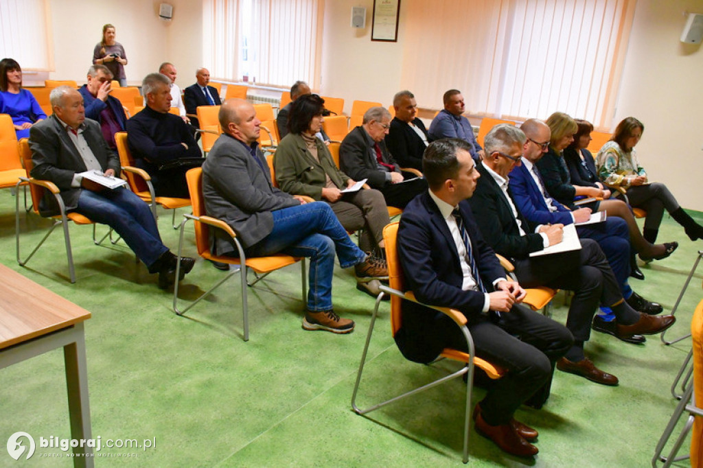Połączone komisje Rady Powiatu spotkały się z władzami biłgorajskiego szpitala