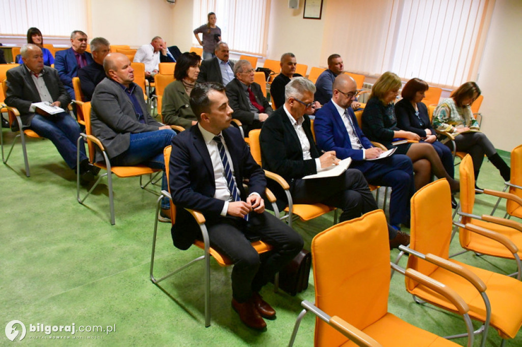 Połączone komisje Rady Powiatu spotkały się z władzami biłgorajskiego szpitala