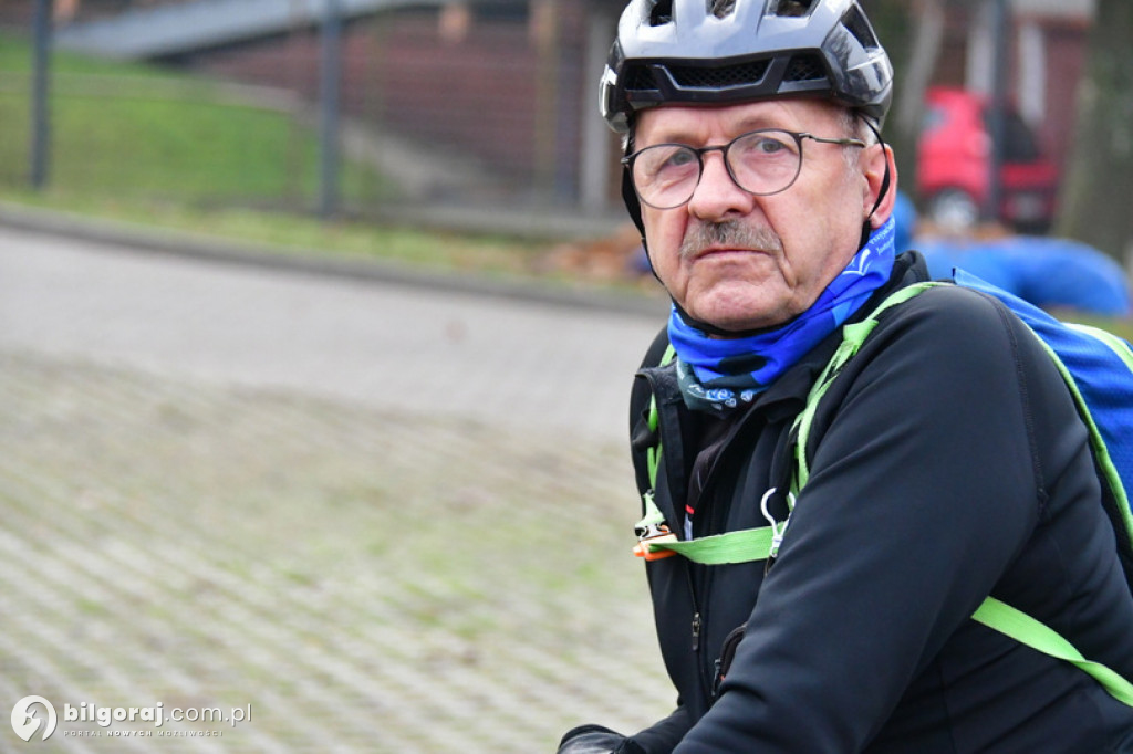 Rowerowy rajd w 104. rocznicę odzyskania niepodległości wyruszył z Biłgoraja