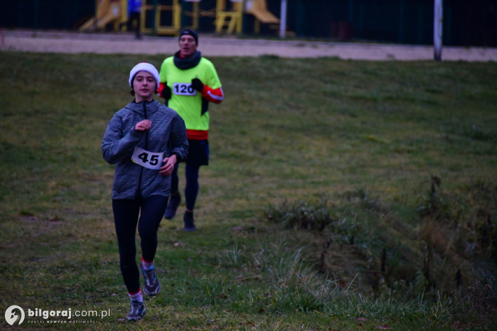 Rekreacyjny Bieg Mikołajkowy i VI Cross Bojarski