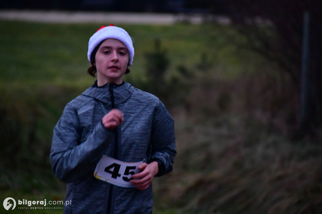 Rekreacyjny Bieg Mikołajkowy i VI Cross Bojarski