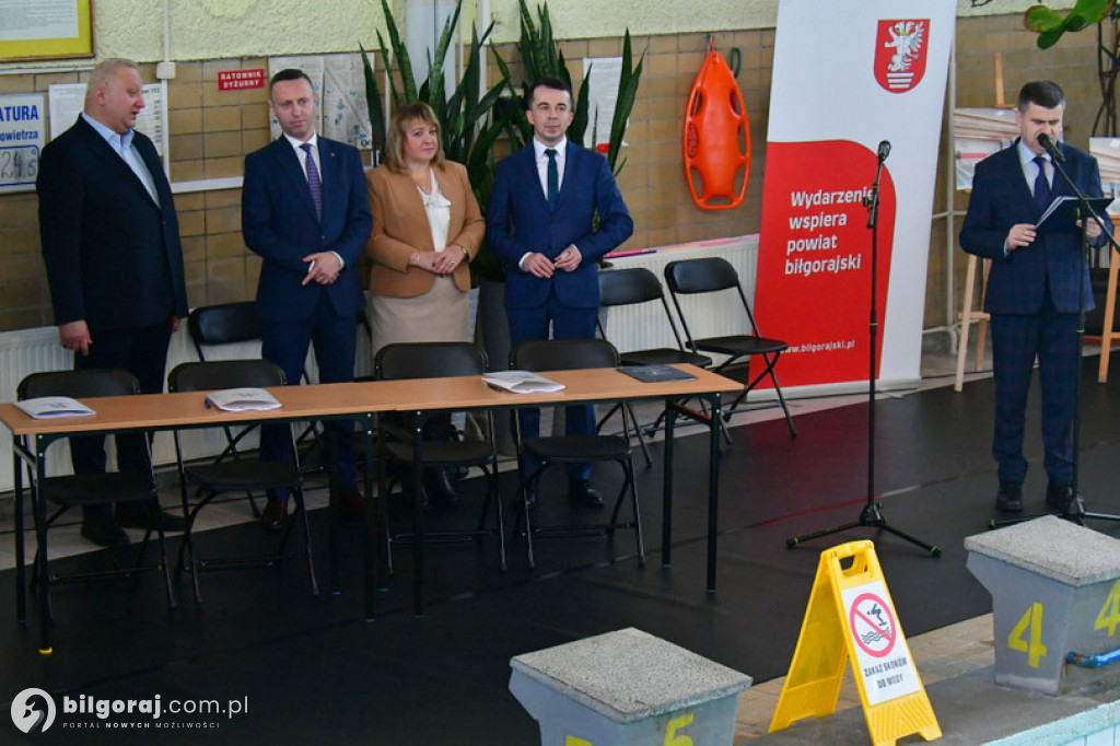 Podpisana został umowa na rozbudowę basenu w Biłgoraju