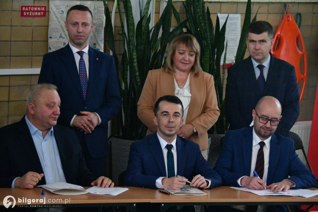 Podpisana został umowa na rozbudowę basenu w Biłgoraju