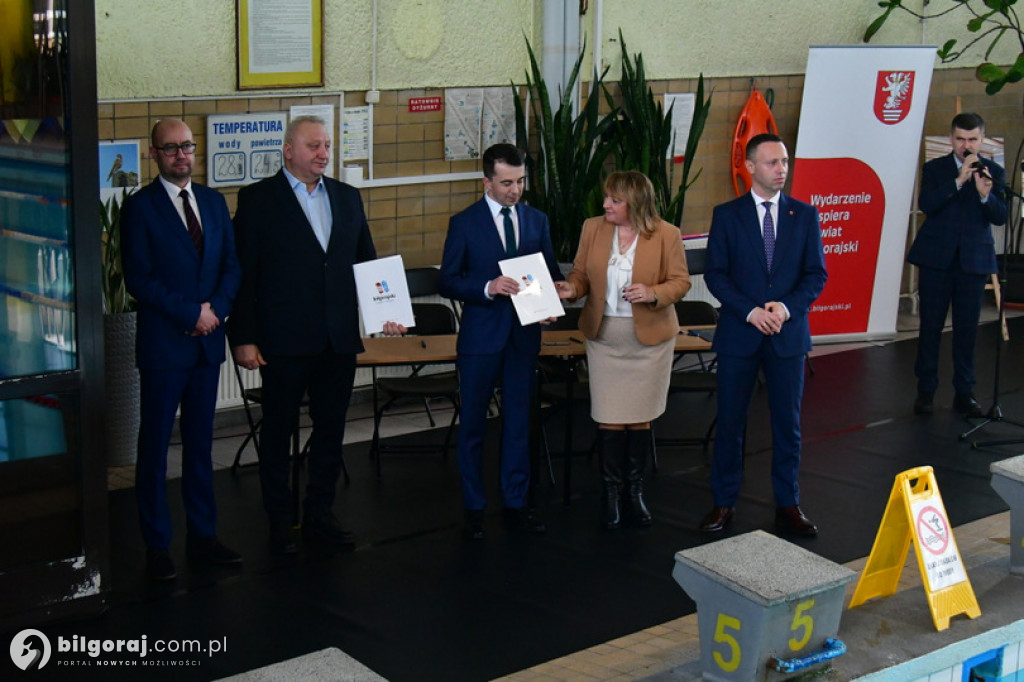 Podpisana został umowa na rozbudowę basenu w Biłgoraju