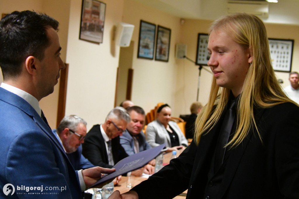 Zaprzysiężenie Młodzieżowej Rady Powiatu