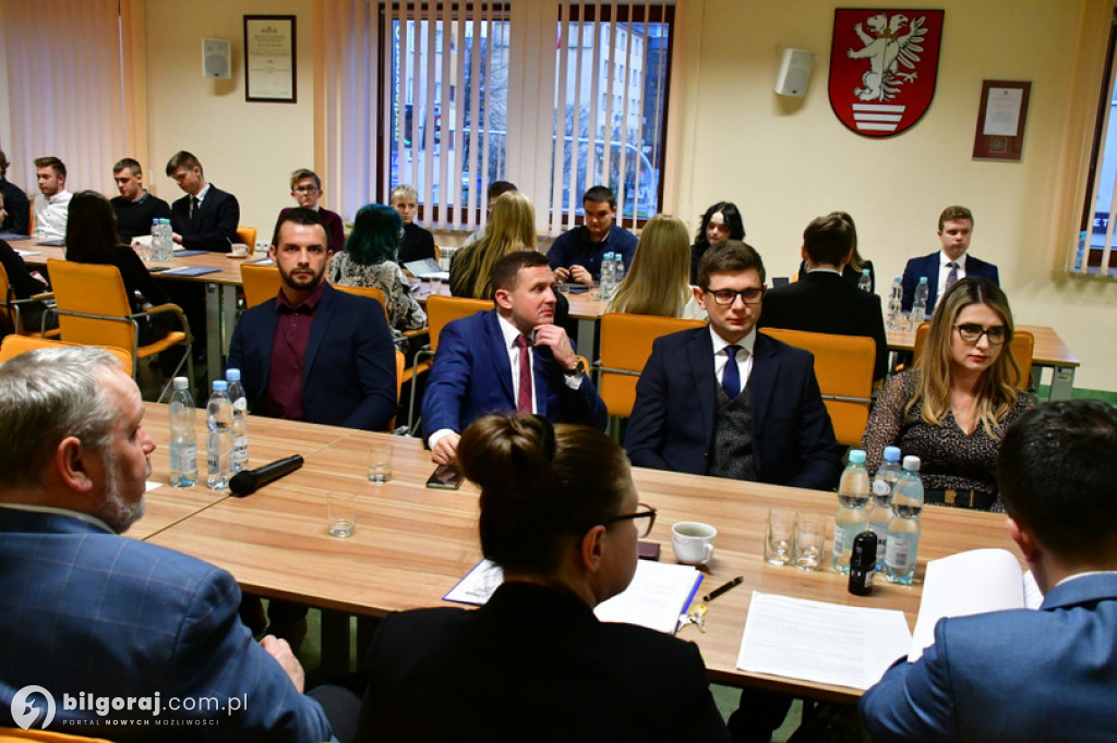 Zaprzysiężenie Młodzieżowej Rady Powiatu