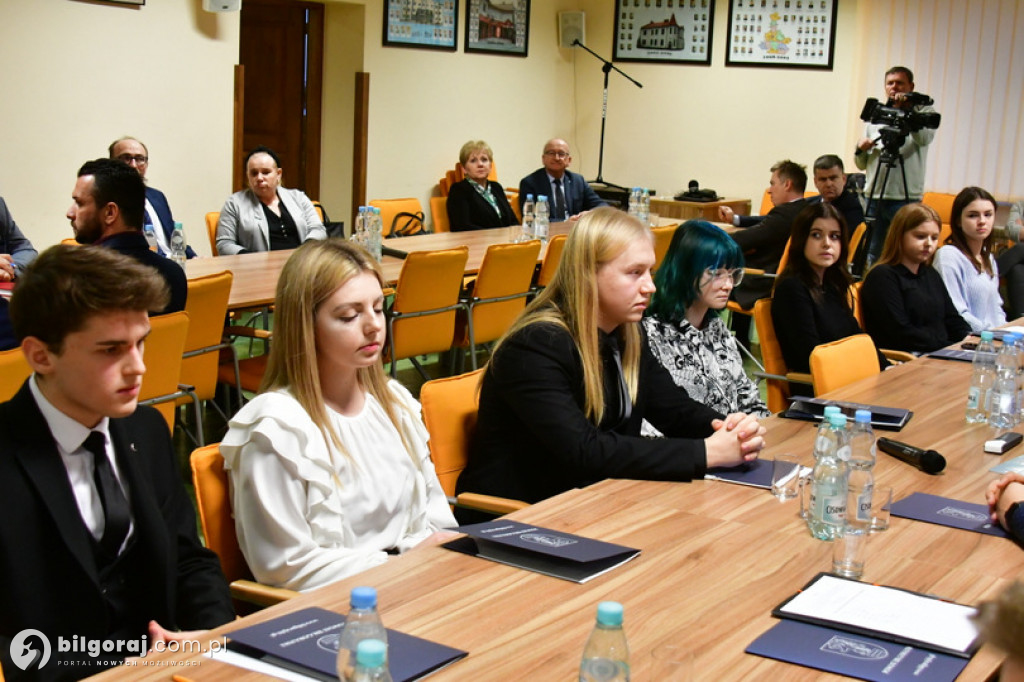 Zaprzysiężenie Młodzieżowej Rady Powiatu
