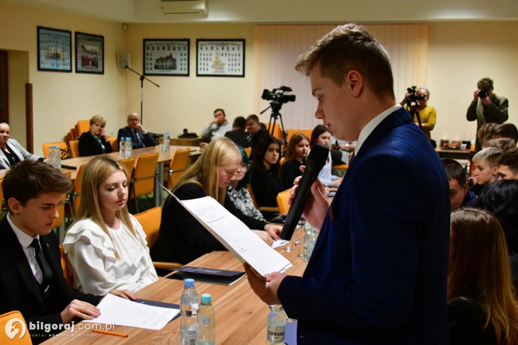Zaprzysiężenie Młodzieżowej Rady Powiatu