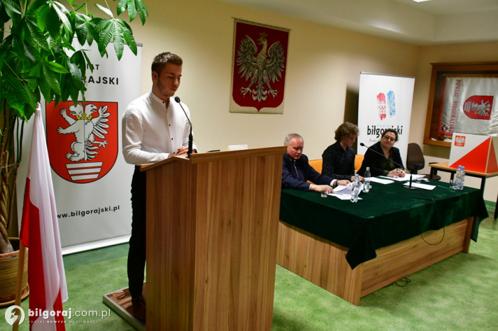 Zaprzysiężenie Młodzieżowej Rady Powiatu