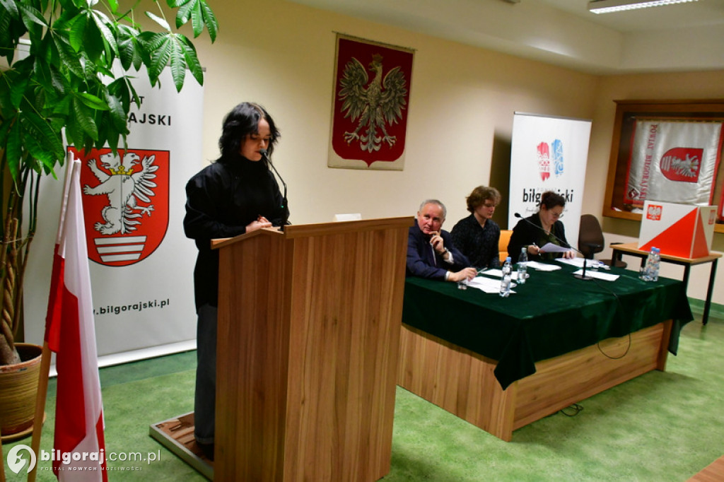 Zaprzysiężenie Młodzieżowej Rady Powiatu