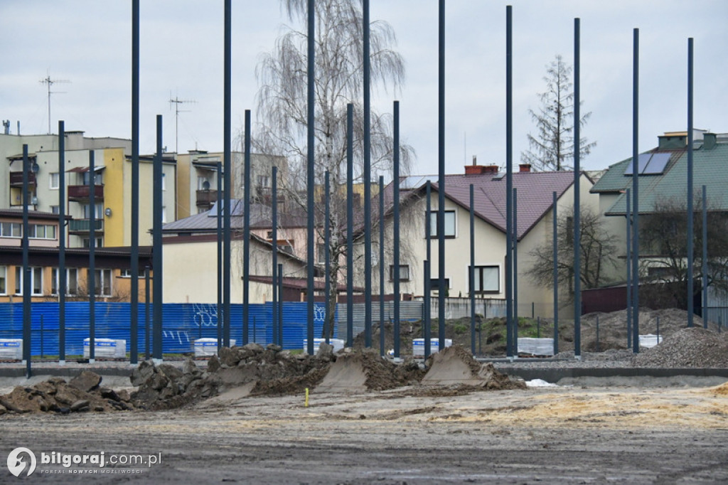 Trwa przebudowa kompleksu boisk przy ZSBiO - styczeń 2023