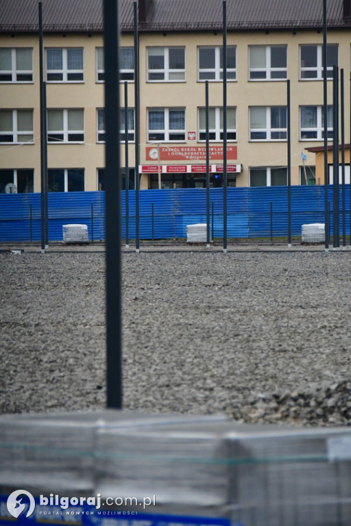 Trwa przebudowa kompleksu boisk przy ZSBiO - styczeń 2023