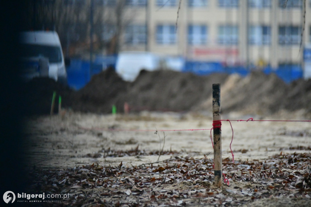 Trwa przebudowa kompleksu boisk przy ZSBiO - styczeń 2023