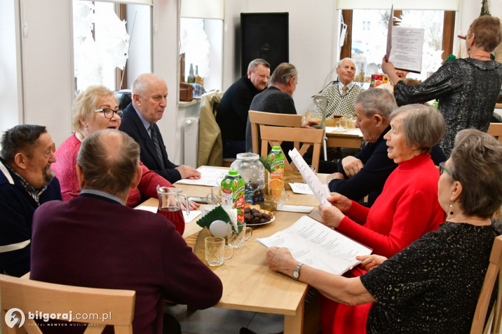 Kolędowanie w Dziennym Dom Pomocy dla Seniorów w Biłgoraju